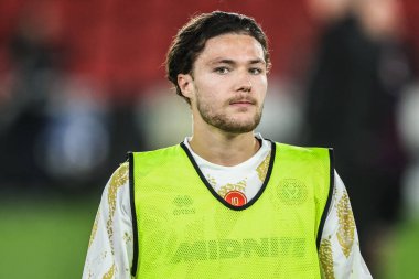 Sheffield United takımından Callum O 'Hare, 30 Eylül 2025' te Sheffield Lane, Sheffield, İngiltere 'de oynanan maç öncesi ısınma maçında Sheffield United Southampton' a karşı.