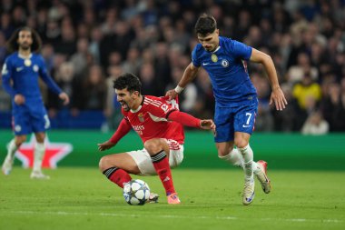 Chelsea 'den Pedro Neto, 30 Eylül 2025' te Stamford Bridge, Londra 'da oynanan UEFA Şampiyonlar Ligi karşılaşmasında faul yaptı.