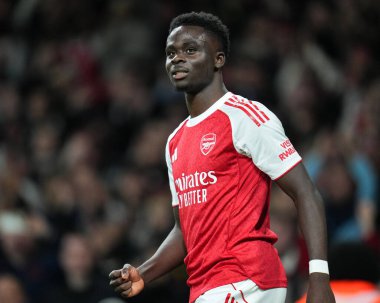Arsenal 'den Bukayo Saka, 1 Ekim 2025' te Londra 'daki Emirates Stadyumu' nda oynanan UEFA Şampiyonlar Ligi karşılaşmasında golü kutluyor. 