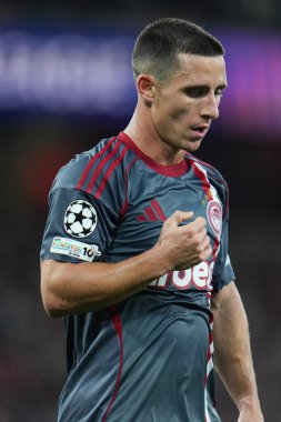 UEFA Şampiyonlar Ligi karşılaşmasında Olympiacos 'tan Daniel Podence - Arsenal - Olympiakos FC - Emirates Stadyumu, Londra, Birleşik Krallık, 1 Ekim 2025 