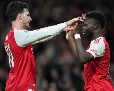 Arsenal 'den Declan Rice ve Arsenal' den Bukayo Saka, 1 Ekim 2025 'te Emirates Stadyumu' nda oynanan UEFA Şampiyonlar Ligi karşılaşmasında ikinci golü kutladı. 