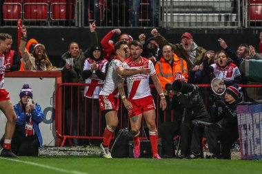 Hull KR 'dan Oliver Gildart, 3 Ekim 2025' te İngiltere 'nin Hull kenti Kingston' da oynanan Sewell Group Craven Park 'ta oynanan Betfred Süper Lig Yarı Final 2 karşılaşmasında denemesini kutluyor.
