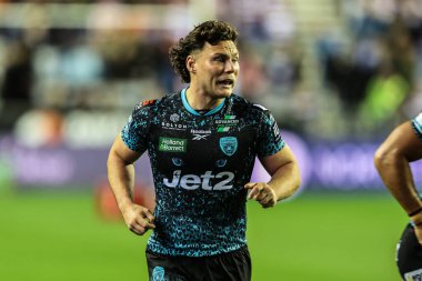 Leigh Leoparları 'ndan Lachlan Lam, Betfred Süper Lig Yarı Final Maçı' nda Wigan Warriors, Leigh Leopards 'a karşı Brick Community Stadyumu, Wigan, İngiltere' de 3 Ekim 2025 'de oynanan maçta ısındı.