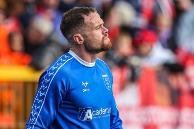 Hull KR 'dan Joe Burgess, Betfred Süper Lig yarı final maçı Hull KR, Sewell Group Craven Park, Kingston upon Hull, 3 Ekim 2025' te St Helens maçında ısındı.