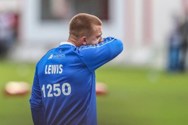 Hull KR 'dan Mikey Lewis, 3 Ekim 2025' te İngiltere 'nin Hull kentinde oynanan Sewell Group Craven Park' ta oynanan Betfred Süper Lig Yarı Final maçında ısınma turunda Hull KR ile St Helens karşılaşacak.