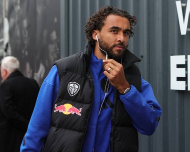 Leeds United 'dan Dominic Calvert-Lewin, Leeds United' ın Tottenham Hotspur 'a karşı oynadığı Premier Lig maçının başkanı oldu. 
