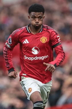 Manchester United 'dan Amad Diallo Premier League maçında Manchester United ile Sunderland maçında Old Trafford, Manchester, İngiltere' de 4 Ekim 2025 'te topu kovalıyor. 