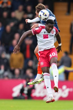 4 Ekim 2025 'te İngiltere' nin Stevenage Stadyumu 'nda Stevenage ile Luton Town arasında oynanan Sky Bet Ligi 1 maçı sırasında