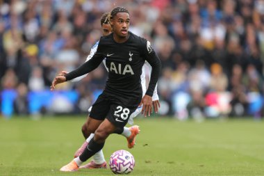 Tottenham Hotspur takımından Wilson Odobert, Leeds United 'ın Tottenham Hotspur' a karşı 4 Ekim 2025 'te oynadığı Premier League maçında 