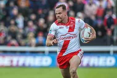Hull KR 'dan Joe Burgess, 3 Ekim 2025' te İngiltere 'nin Hull kenti Kingston' da oynanan Sewell Group Craven Park 'ta oynanan yarı final yarı final maçı Hull KR-St Helens maçında topu bırakıyor.