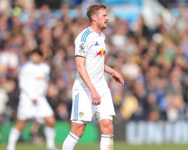 Leeds United 'ın Sean Longstaff' ı Premier League maçında Leeds United Tottenham Hotspur 'a karşı Elland Road, Leeds, Birleşik Krallık, 4 Ekim 2025 