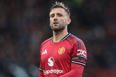 Manchester United ile Manchester United 'ın Old Trafford, Manchester, Birleşik Krallık' ta oynanan Premier League maçı sırasında Luke Shaw, 4 Ekim 2025 