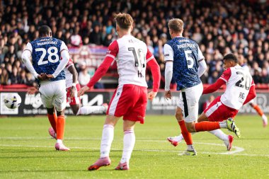 Stevenage takımından Chem Campell, 4 Ekim 2025 'te Lamex Stevenage, İngiltere' deki Stevenage-Luton Town maçında 1-0 berabere kaldı.