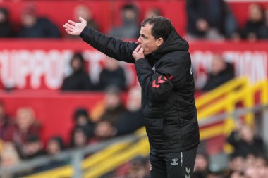 Sunderland teknik direktörü Rgis Le Bris, Manchester United - Old Trafford, Manchester, İngiltere 'de oynanan Premier League maçı sırasında teknik alanda tepki gösterdi. 