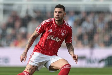 Nottingham Ormanı 'ndan Morato Premier Lig maçı sırasında Newcastle United, Nottingham Ormanı' na karşı St. James 's Park, Newcastle, İngiltere, 5 Ekim 2025