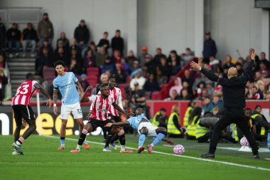Premier Lig maçı sırasında Brentford Manchester City 'ye karşı Gtech Community Stadyumu, Londra, 5 Ekim 2025