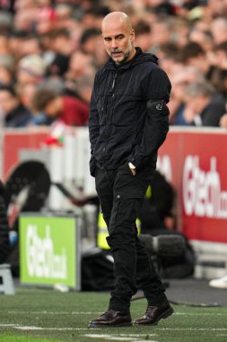Premier Lig karşılaşmasında Manchester City 'nin Pep Guardiola teknik direktörü Brentford Manchester City' ye karşı The Gtech Community Stadyumu, Londra, Birleşik Krallık, 5 Ekim 2025