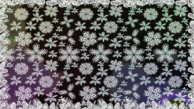 Gri renklerde bahar çiçekleri. Yaprak ve çiçeklerin suluboya resimleri, gri renklerde pürüzsüz desenler. Raster illüstrasyonu.