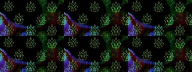 Siyah renkli çiçekler. Küçük çiçekte sevimli çiçek deseni var..