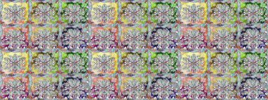 Renkli çiçekler. Küçük çiçekte sevimli çiçek deseni var..