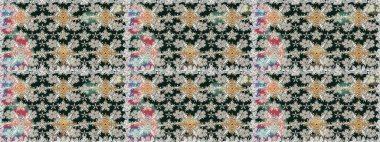 Çiçeksiz desenli, suluboya elle çizilmiş elementler. Parlak renkli fantezi çiçekleri, yapraklar, tarafsız renklerde tomurcuklar.