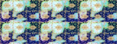 Barok tarzında altın çiçekli süs. Doku arka planında altın duvar kâğıdı. Tarafsız renklerde altın element. Damask çizimi yinelenen arkaplan.