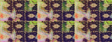 Geleneksel klasik altın desen. Raster oryantal süs. Barok tarzında eskiz oryantal süsü. Altın elementlerle kahverengi renklerde altın desen.