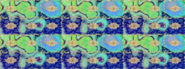 Patina. Altın kaplamalı mavi fon. Oyma. Eskiz öğesi ahşap oyma. Klasik mobilya tarzı. Mavi renkli ve altın elementli desen. Lüks mobilyalar. Küçük alan derinliği.