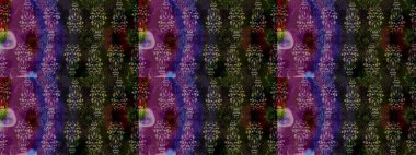 Çiçeğin suluboya çizimlerinin mükemmel deseni. Moda baskısı. Suluboya çizim kalıbı. Raster illüstrasyonu. Dekorasyon ve tasarım için güzel bir desen. Eski.