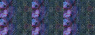 Tekstil tasarımı için mavi renkli geleneksel halk çiçekleri buketi. Üzerinde gelincikler ve vadi zambakları olan renkli çiçek desenli nakış..