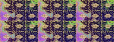 Doğum günü kartı, davetiye ya da afiş için iyidir. Raster illüstrasyonu. Dekoratif simetri arabesk. Ortaçağ çiçek desenini çiz. Kahverengi renklerde altın.