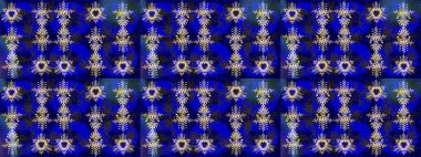 Parlak renkli çiçekleri ve mavi, gri ve kahverengi renkte yaprakları olan harika bir çiçek deseni. Moda baskıları için zarif bir şablon. Modern çiçek arkaplanı. Halk stili.