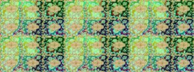 Altın elementlerle yeşil renklerde altın desen. Barok tarzında duvar kâğıdı tasarımı için eskiz şablonu arka planı. Süslü raster dekorasyonu.