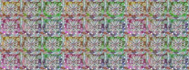 Çiçekli, suluboya desenli kusursuz çiçek deseni. Raster deseni. Küçük çiçekte güzel bir çiçek deseni..