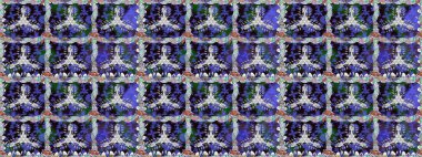 Küçük çiçekteki sevimli çiçek deseni. Raster illüstrasyonu. Raster deseni. Nazikçe, yaz çiçekleri menekşe renklerinde.