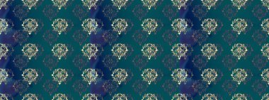 Kusursuz desenli oryantal süs. Raster altın tekstil baskısı. İslam tasarımı. Çiçek kiremitleri. Altın desenli mavi, mor ve gri renklerde altın elementler.