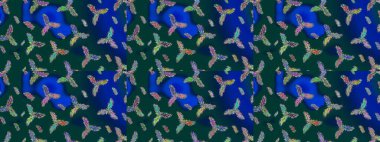 Güzel dekorasyon. Kışın sembolü. Mavi, yeşil ve mor renkli suluboya kar taneleri. Raster çizimi kar taneleri.