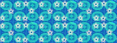 Suluboya, elle çizilmiş. Kusursuz bir arka plan modeli. Tarafsız, bej ve maviye çiçekler. Raster stoku.