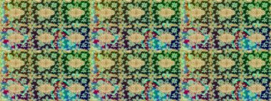 Yeşil renklerde altın yinelenen elementlerle soyut arkaplan. Eskiz oryantal klasik altın desen.