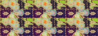 Tarafsız renklerde altın elementlerle desen. Küçük bir alan derinliği. Oyma. Eskiz öğesi ahşap oyma. Patina. Altın kaplamalı tarafsız zemin. Lüks mobilyalar. Klasik mobilya stili.