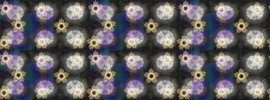 Kar tanelerinin soyut arkaplanlı Noel şablonu. Gri, nötr ve mor kar taneleri. Raster illüstrasyonu. Noel ve Yeni Yıl moda baskıları için tatil tasarımı.