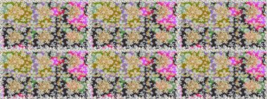 Klasik raster sarısı, kusursuz desen. Çiçek süsü kumaş deseni, cam, çiçek desenli altın elementli gri renkli metal..