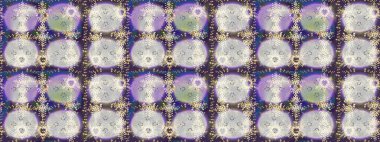 Muhteşem tasarım posteri, kapak resmi, kart tasarımı nötr, gri ve mor renkler. Retro tarzı doku, soyut kış elementleri. Son moda kar taneleri ve elementler onun kartlarını gösteriyor. Kar taneleri tasarımı.