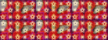 Renkli bir arkaplanda güzel kırmızı, mor ve turuncu kar taneleri. Kar taneleri, kar yağışı. İllüzyon. Düşen Noel stilize kar taneleri.