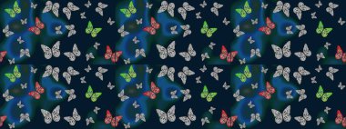 Güzel renkli kelebekler mavi renklerde kaotik bir şekilde uçarlar. Parlak kelebeğin eskiz geçmişi. Uçan güvelerle çok renkli bir arka plan çiz. Kumaş, kağıt ve ambalaj için uygun. Raster.