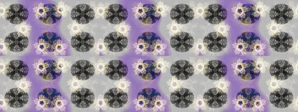 Kar taneleri tasarımı. Modern soyut tasarım posteri, kapak, gri, nötr ve mor renkli kart tasarımı. Son moda kar taneleri ve elementler onun kartlarını gösteriyor. Retro biçim dokusu, kış elementleri.