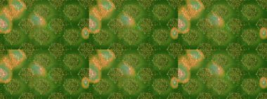 Küçük çiçekteki sevimli çiçek deseni. Yeşil, kahverengi ve sarı renkte çiçekler.