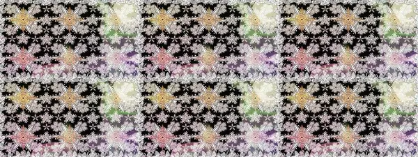 Vadinin çiçekleri tarafsız renklerde. Raster dikişsiz çiçek deseni.