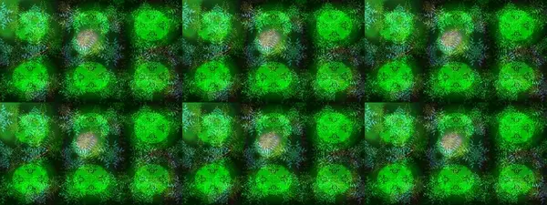 Üzerinde gelincikler ve vadi zambakları olan renkli çiçek desenli nakış deseni. Tekstil tasarımı için geleneksel Raster çiçek buketi yeşil, mavi ve gri renkler.