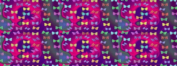 Paketleme, kağıt ve kumaş için uygun. Mor arka planda renkli kelebekler. Kelebekli renkli halk müziği çizimi..